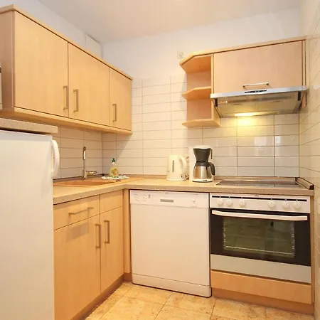 Apartmenthaus Cubanzestrasse 43 - 17 / 638 *